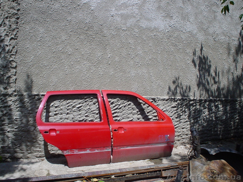 Правые двери 2 шт для авто. фолцваген гольф 3 - <ro>Изображение</ro><ru>Изображение</ru> #1, <ru>Объявление</ru> #35038