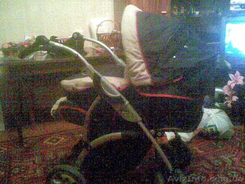 Продам каляску Chicco - <ro>Изображение</ro><ru>Изображение</ru> #1, <ru>Объявление</ru> #32182