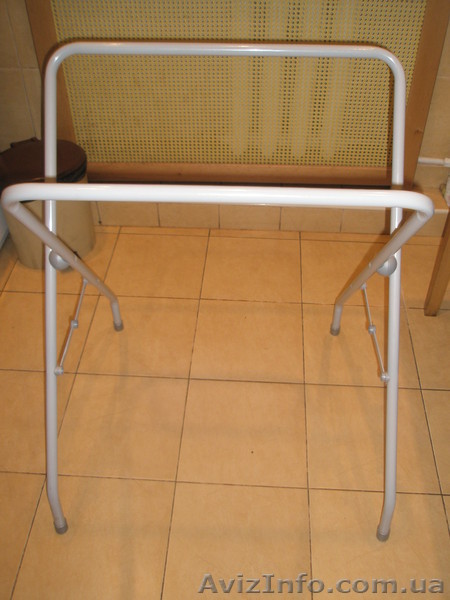 Продам подставку под детскую анатомическую ванночку - <ro>Изображение</ro><ru>Изображение</ru> #1, <ru>Объявление</ru> #185506