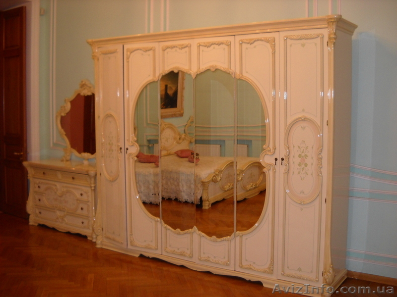 сдам свою квартиру (в доме с атлантами) - <ro>Изображение</ro><ru>Изображение</ru> #1, <ru>Объявление</ru> #453512