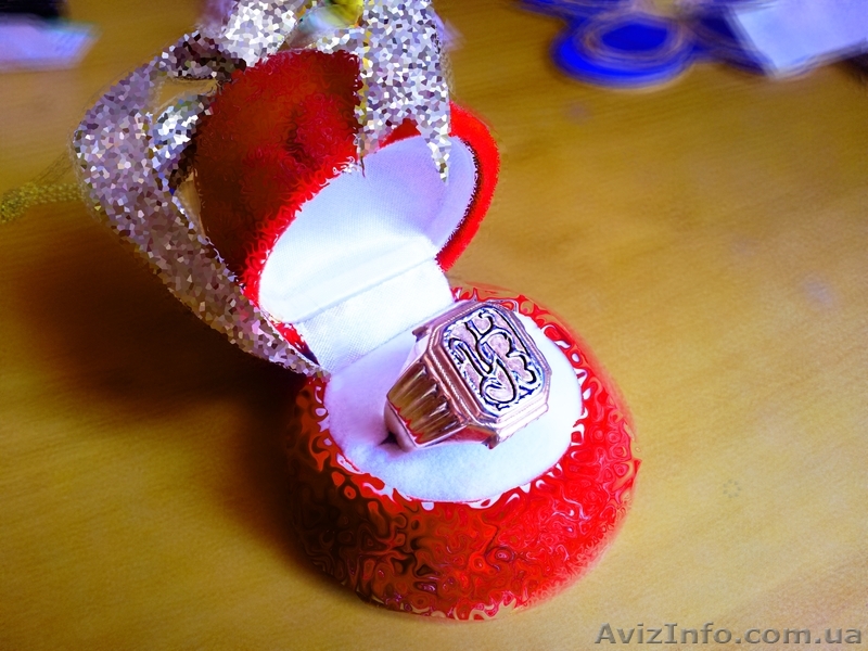 Продам золотой перстень мужской 11,3 грамм 23размер - <ro>Изображение</ro><ru>Изображение</ru> #1, <ru>Объявление</ru> #626626