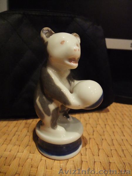 фарфоровый мишка с мячиком - <ro>Изображение</ro><ru>Изображение</ru> #1, <ru>Объявление</ru> #686598