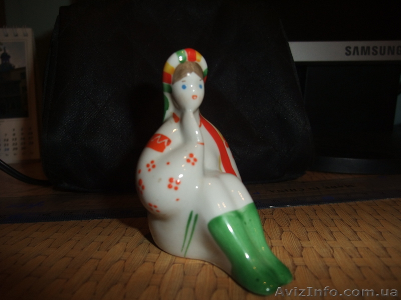 девушка в сапожках фарфор - <ro>Изображение</ro><ru>Изображение</ru> #1, <ru>Объявление</ru> #686605