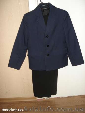 Продам школьную форму для мальчика - <ro>Изображение</ro><ru>Изображение</ru> #1, <ru>Объявление</ru> #710624