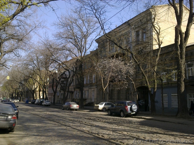 Продам трехэтажное здание с подвальным помещением под гостиницу - <ro>Изображение</ro><ru>Изображение</ru> #1, <ru>Объявление</ru> #746640