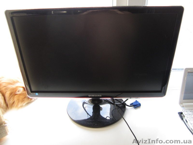 монитор жк продам  - <ro>Изображение</ro><ru>Изображение</ru> #1, <ru>Объявление</ru> #816269