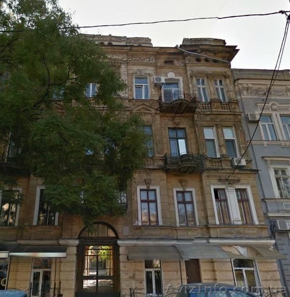 Продам 4-х комн. квартиру в центре на ул. Базарная - <ro>Изображение</ro><ru>Изображение</ru> #1, <ru>Объявление</ru> #926321