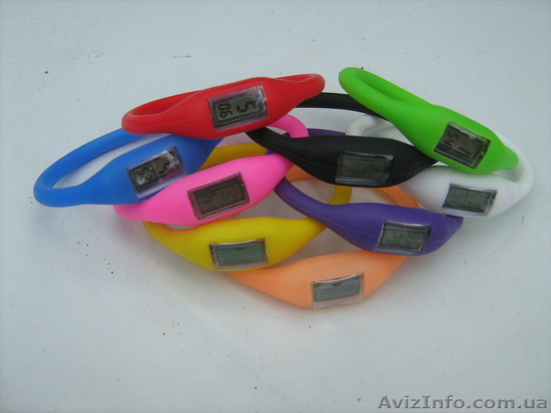 спортивные часики в силиконовом браслете - <ro>Изображение</ro><ru>Изображение</ru> #1, <ru>Объявление</ru> #932945