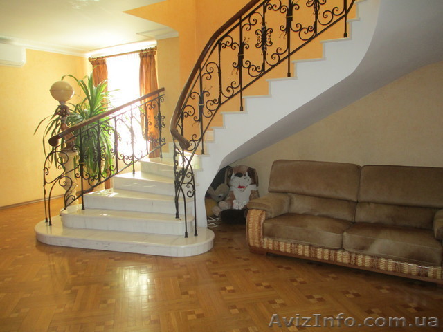 Кирпичный ДОМ в АРКАДИИ со своей террасой и садом - <ro>Изображение</ro><ru>Изображение</ru> #1, <ru>Объявление</ru> #1552193