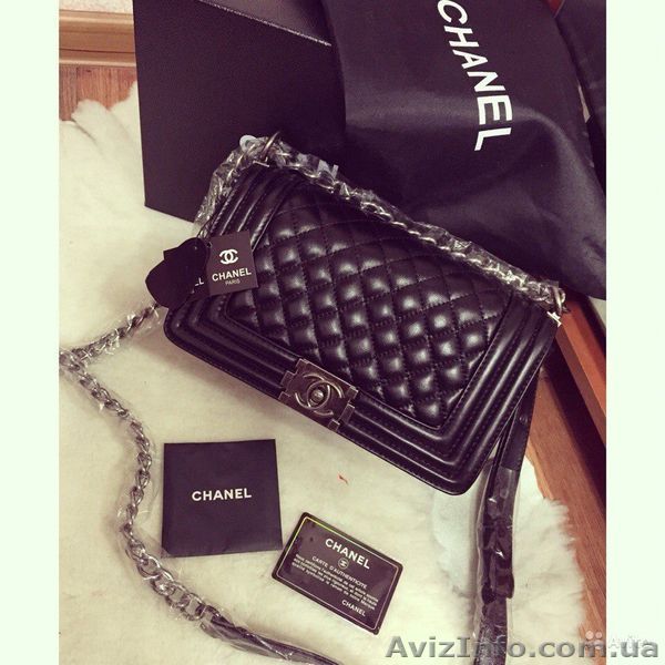 сумка Шанель Бой CHANEL LE BOY Круиз . Распродажа  - <ro>Изображение</ro><ru>Изображение</ru> #1, <ru>Объявление</ru> #1217923