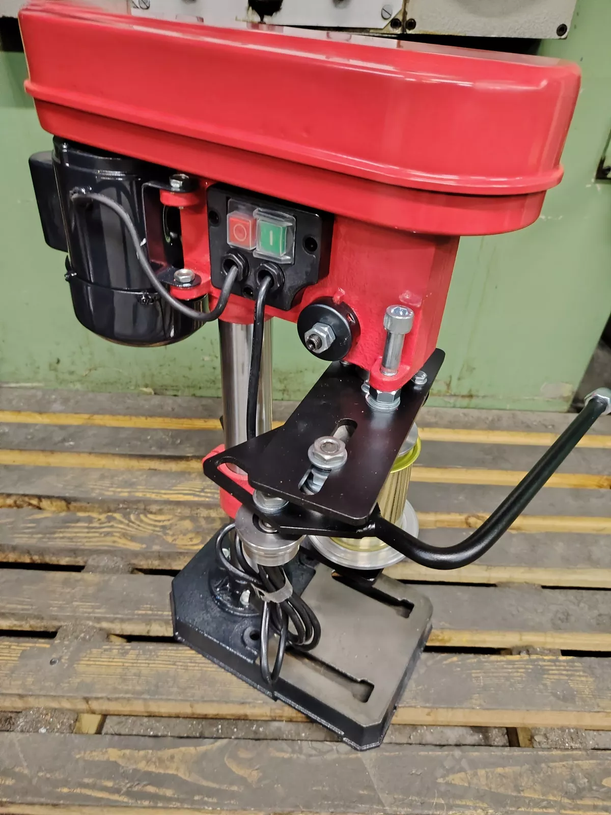 закаточная машинка для банки №9 - <ro>Изображение</ro><ru>Изображение</ru> #1, <ru>Объявление</ru> #1752912