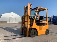 Вилковий електронавантажувач Toyota з напівкабіною, випуск кінець 2020 року - <ro>Изображение</ro><ru>Изображение</ru> #2, <ru>Объявление</ru> #1753290