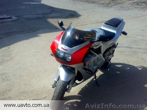 Suzuki GSX R 400 RR мотоцикл - <ro>Изображение</ro><ru>Изображение</ru> #2, <ru>Объявление</ru> #290154