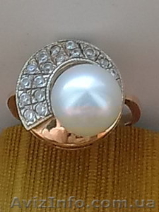 Продается комплект: золотое кольцо(16,5) и сережки с жемчугом и фианитами. проба - <ro>Изображение</ro><ru>Изображение</ru> #2, <ru>Объявление</ru> #410066
