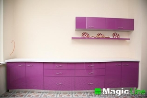 Кухня МДФ крашенная с искусственным камнем