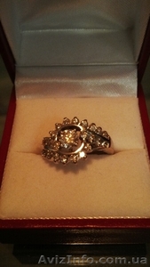 Элегантное кольцо из белого золота с бриллиантами - <ro>Изображение</ro><ru>Изображение</ru> #3, <ru>Объявление</ru> #1233533