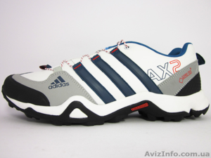 Кроссовки,  кеды,  ботинки,  сапожки,  сумки,  футболки