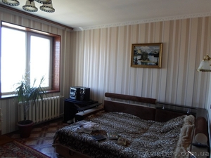 2-комнатная квартира с ремонтом в кирпичном доме на Ак. Заболотного - <ro>Изображение</ro><ru>Изображение</ru> #1, <ru>Объявление</ru> #1309505