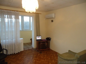 3-комнатная квартира на Крымском бульваре в 12-ти этажном доме - <ro>Изображение</ro><ru>Изображение</ru> #1, <ru>Объявление</ru> #1348127