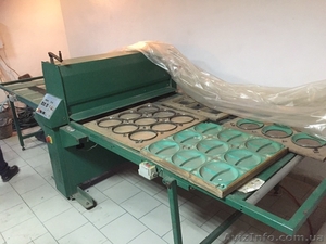 Продам станок для виробництва пластмасових тарілок - <ro>Изображение</ro><ru>Изображение</ru> #3, <ru>Объявление</ru> #1430424