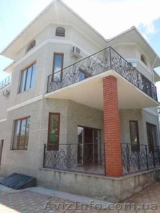 Продам трехэтажный дом возле моря на улице Долгая - <ro>Изображение</ro><ru>Изображение</ru> #1, <ru>Объявление</ru> #1495191