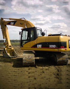  Аренда экскaватора  Кривой Рог