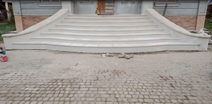 Сходи з натурального каменю та інші вироби.Якісно.