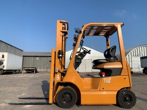 Вилковий електронавантажувач Toyota з напівкабіною,  випуск кінець 2020 року #1753290