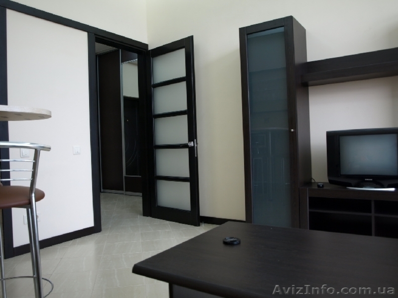 Сдам 2 ком. квартиру в Аркадийском Дворце посуточно аренда, Одесса! - <ro>Изображение</ro><ru>Изображение</ru> #3, <ru>Объявление</ru> #227285