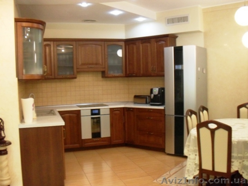 Продам 3-х ком. квартиру на ул. Тенистая - <ro>Изображение</ro><ru>Изображение</ru> #3, <ru>Объявление</ru> #413182