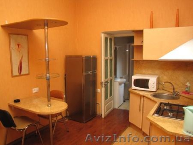 Посуточно аренда центр города класса люкс пер. Чайковского 8 - <ro>Изображение</ro><ru>Изображение</ru> #4, <ru>Объявление</ru> #591304