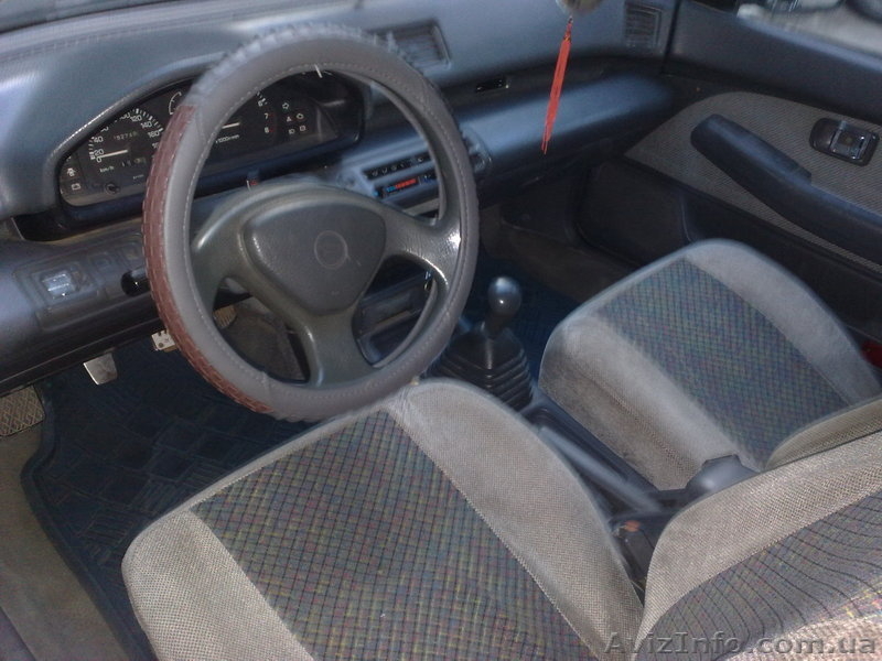 Daihatsu Applause 1990 г.. цена 2.900 у.е. Бензин Механическая  - <ro>Изображение</ro><ru>Изображение</ru> #3, <ru>Объявление</ru> #611720