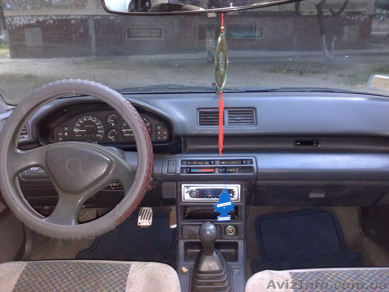 Daihatsu Applause 1990 г.. цена 2.900 у.е. Бензин Механическая  - <ro>Изображение</ro><ru>Изображение</ru> #4, <ru>Объявление</ru> #611720