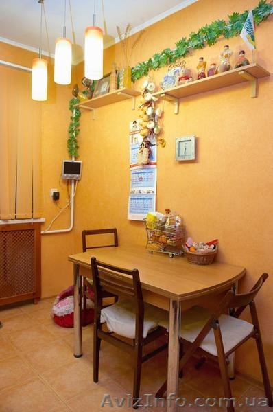 Продам 2-х этажный дом, ул.Гвардейская/Октябрьской Революции - <ro>Изображение</ro><ru>Изображение</ru> #7, <ru>Объявление</ru> #632106