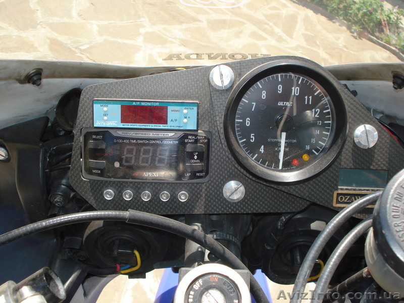 CBR 900 RR Fireblade  - <ro>Изображение</ro><ru>Изображение</ru> #5, <ru>Объявление</ru> #652848