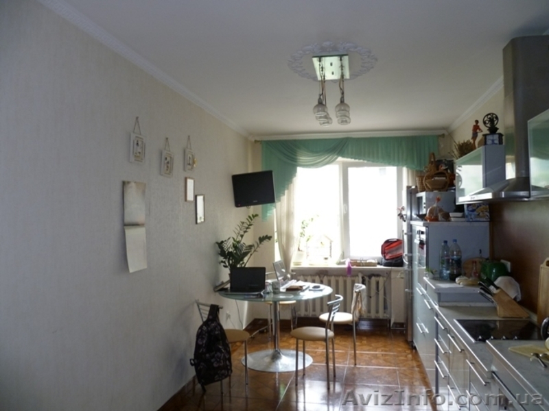 Продам 4-х комнатную квартиру  по ул. Педагогическая - <ro>Изображение</ro><ru>Изображение</ru> #6, <ru>Объявление</ru> #684193