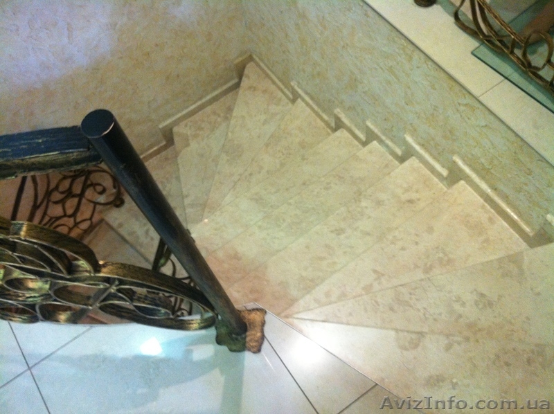 Фасадный магазин в центре Одессы на Екатерининской площади - <ro>Изображение</ro><ru>Изображение</ru> #4, <ru>Объявление</ru> #746933