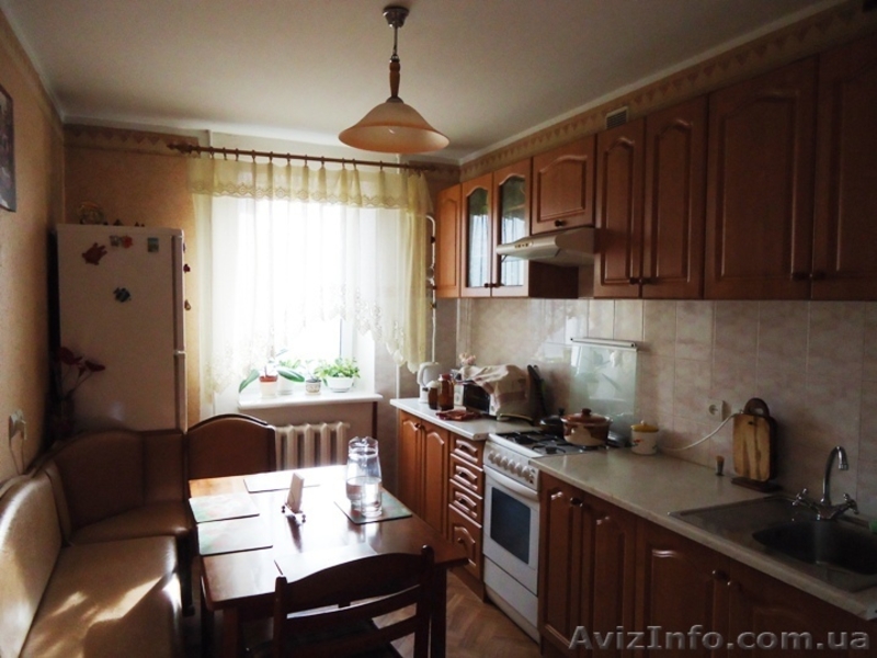 Продам  3-х комн. квартиру на ул. Маршала Малиновского - <ro>Изображение</ro><ru>Изображение</ru> #3, <ru>Объявление</ru> #836072