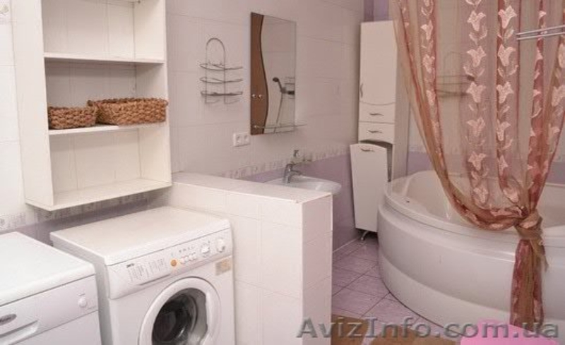 Сдаётся ПОСУТОЧНО 3-х уровневый дом в Крыжановке на праздники. - <ro>Изображение</ro><ru>Изображение</ru> #4, <ru>Объявление</ru> #1012369