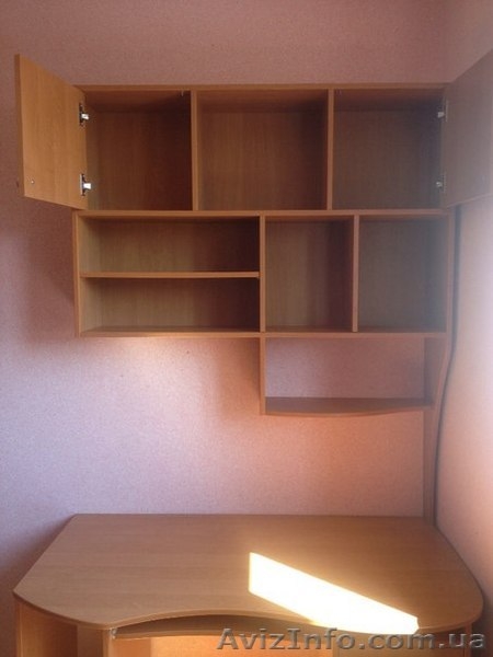 Продам компьютерный стол в хорошем состоянии дешево - <ro>Изображение</ro><ru>Изображение</ru> #3, <ru>Объявление</ru> #1118412