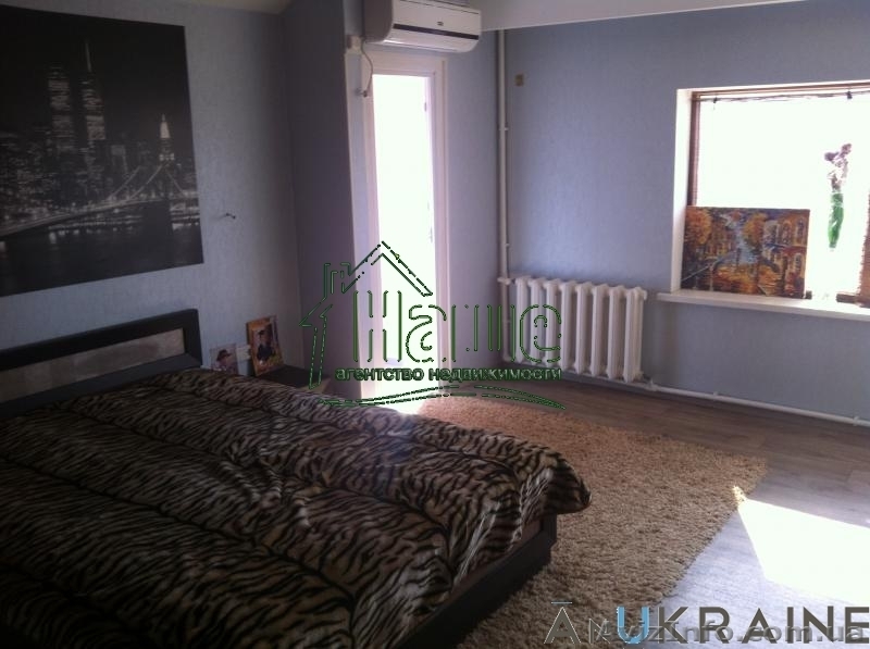 Интересный дом на две семьи в с.Корсунцы - <ro>Изображение</ro><ru>Изображение</ru> #7, <ru>Объявление</ru> #1259954