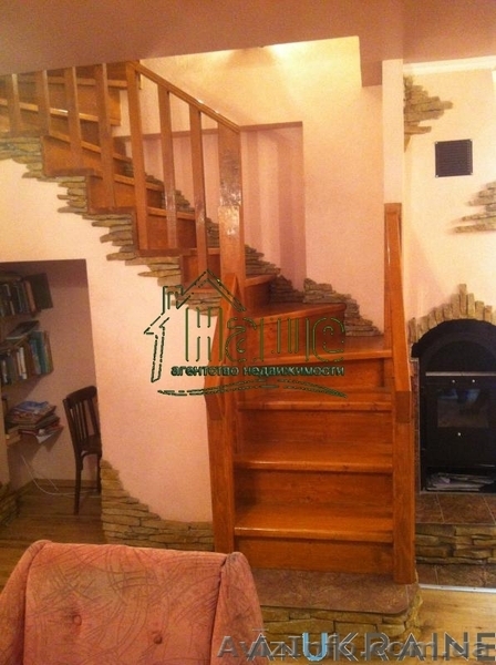 Интересный дом на две семьи в с.Корсунцы - <ro>Изображение</ro><ru>Изображение</ru> #3, <ru>Объявление</ru> #1259954