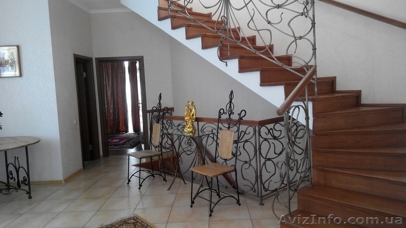 Современный-этажный дом с большим участком в Крыжановке на берегу моря - <ro>Изображение</ro><ru>Изображение</ru> #5, <ru>Объявление</ru> #1283159