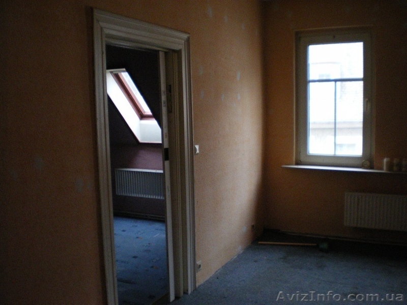 ФРГ, красивый дом с кафе, офисом, гаражом и участком в пешеходной зоне - <ro>Изображение</ro><ru>Изображение</ru> #4, <ru>Объявление</ru> #1468499