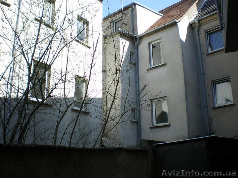 ФРГ, красивый дом с кафе, офисом, гаражом и участком в пешеходной зоне - <ro>Изображение</ro><ru>Изображение</ru> #3, <ru>Объявление</ru> #1468499