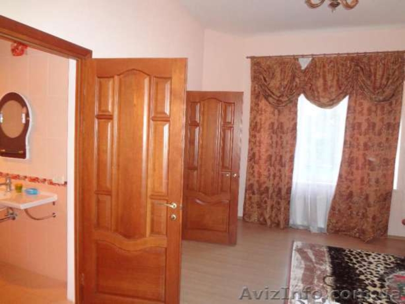 Продам трехэтажный дом возле моря на улице Долгая - <ro>Изображение</ro><ru>Изображение</ru> #4, <ru>Объявление</ru> #1495191