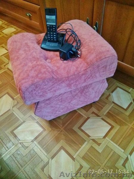 Продам полный комплект мягкой мебели: мягкий уголок, кресло и пуфик - <ro>Изображение</ro><ru>Изображение</ru> #8, <ru>Объявление</ru> #1556133