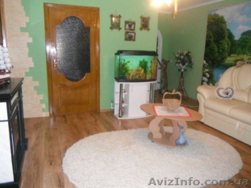  Дом в Фонтанке в дачном массиве, 2010 года. Евроремонт. - <ro>Изображение</ro><ru>Изображение</ru> #9, <ru>Объявление</ru> #1334789