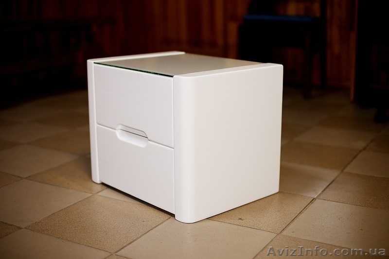 Прикроватная тумбочка из дерева в Одессе. Лучшее решение для спальни - <ro>Изображение</ro><ru>Изображение</ru> #6, <ru>Объявление</ru> #1635023