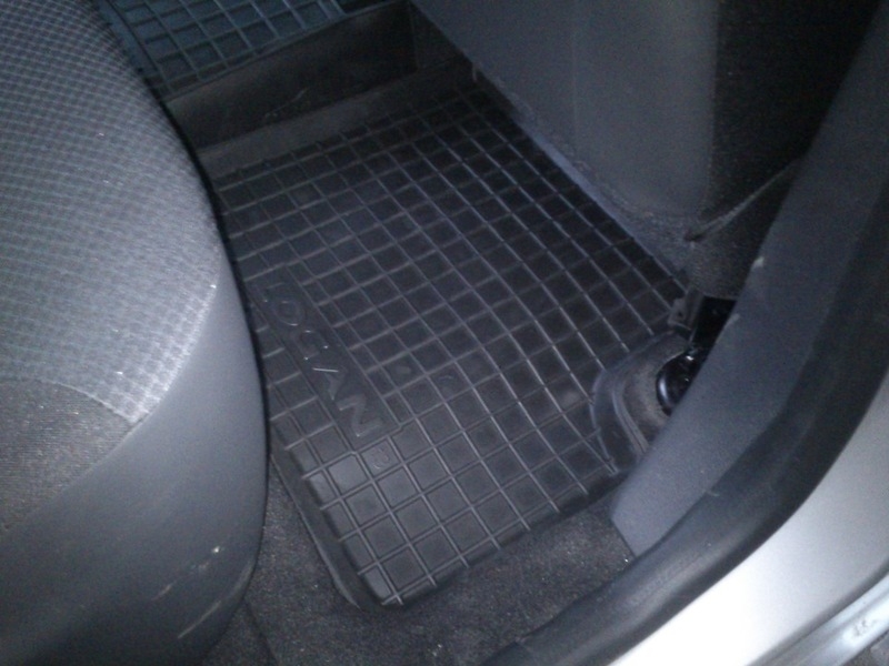 Коврики в машину Renault Logan. Автоковрики в салон Рено Логан. - <ro>Изображение</ro><ru>Изображение</ru> #6, <ru>Объявление</ru> #1667473